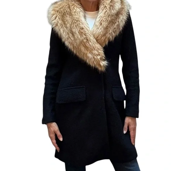 Belle Badgley Mischka Navy Blue Coat withh Faux Fur Size 2 - Picture 2 of 5